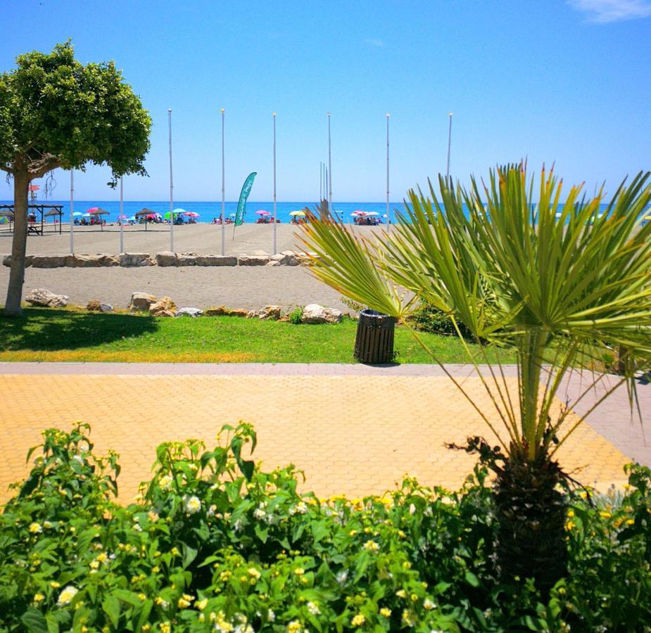 Hostal La Estacion Benajarafe Εξωτερικό φωτογραφία