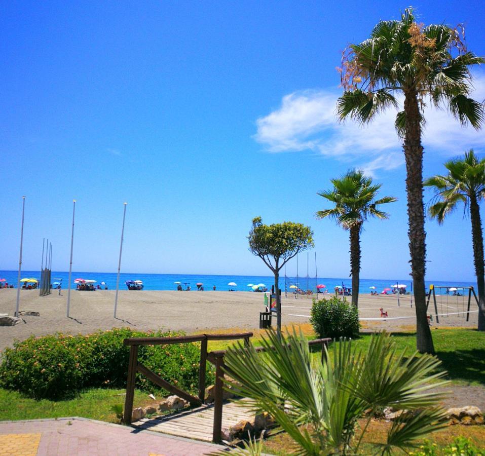 Hostal La Estacion Benajarafe Εξωτερικό φωτογραφία