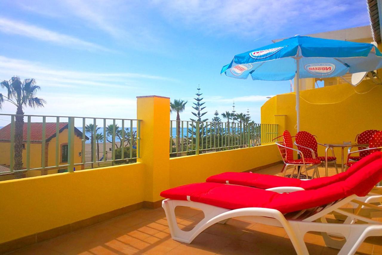 Hostal La Estacion Benajarafe Εξωτερικό φωτογραφία