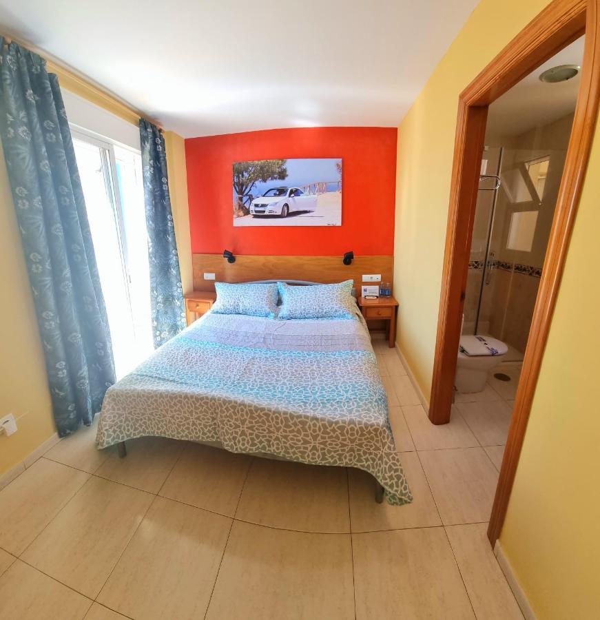 Hostal La Estacion Benajarafe Εξωτερικό φωτογραφία