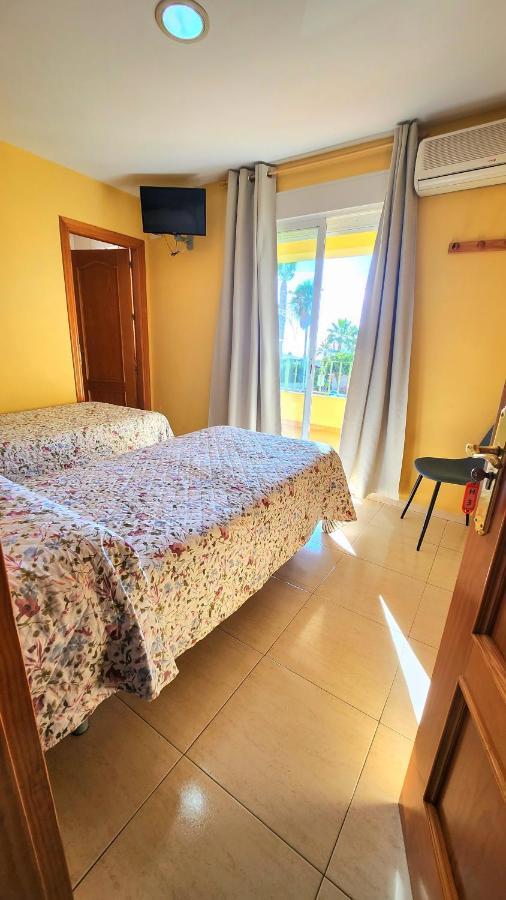Hostal La Estacion Benajarafe Εξωτερικό φωτογραφία