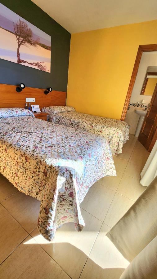 Hostal La Estacion Benajarafe Εξωτερικό φωτογραφία