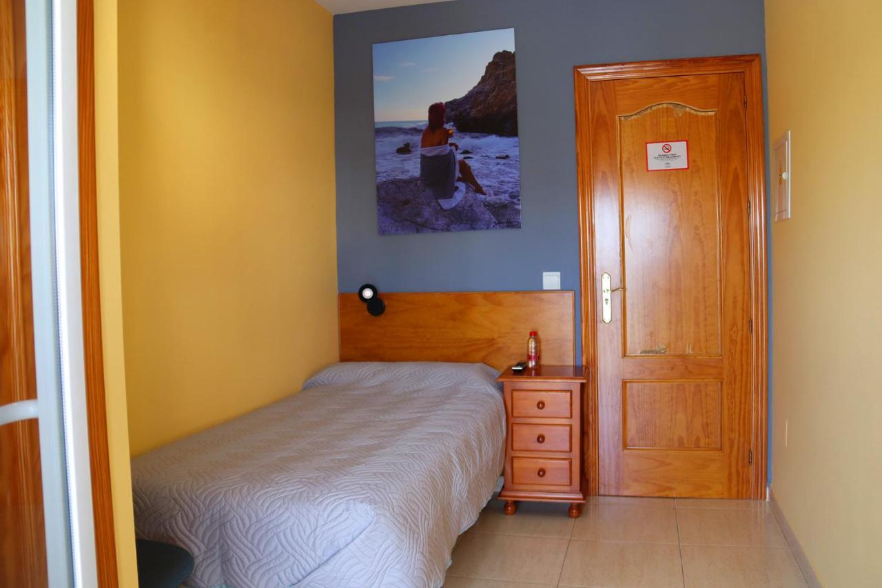 Hostal La Estacion Benajarafe Εξωτερικό φωτογραφία