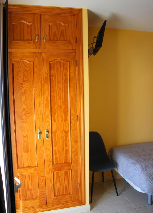 Hostal La Estacion Benajarafe Εξωτερικό φωτογραφία
