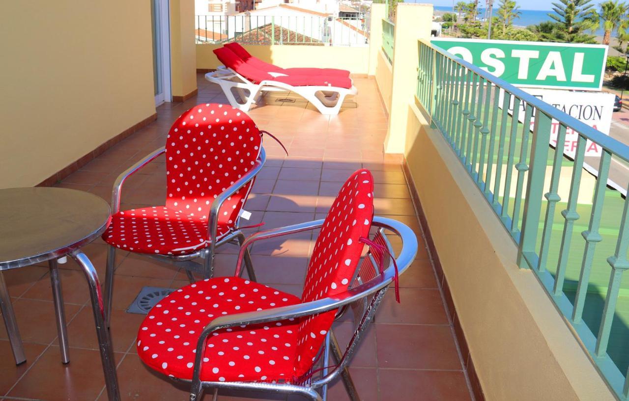 Hostal La Estacion Benajarafe Εξωτερικό φωτογραφία